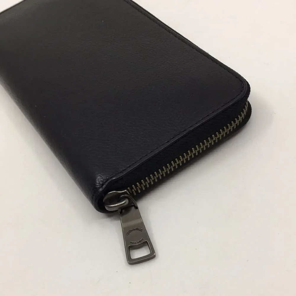Coach Baseball Stitch Accordion Zip Wallet Black Smooth Calf Leather Unisex